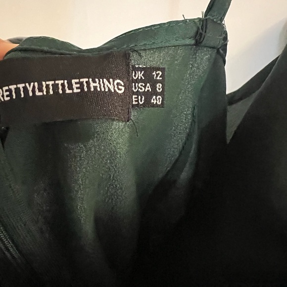 Green satin dress with slit - Picture 2 of 4